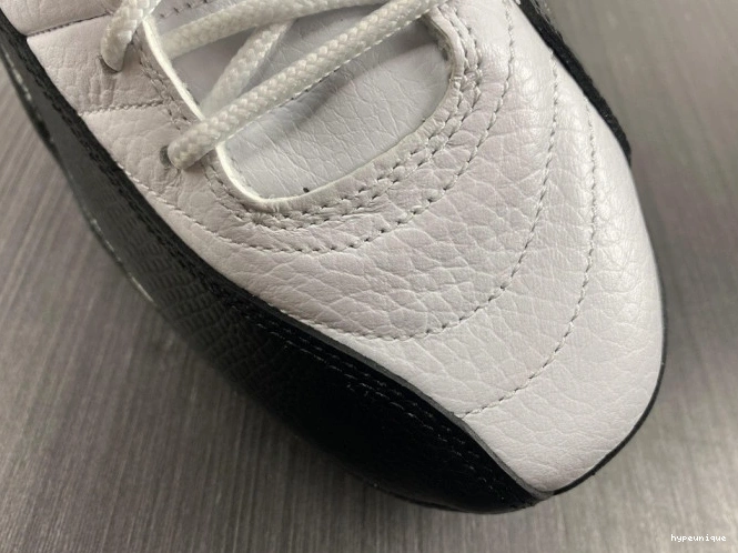 HYPE (2013) Taxi 130690-125 12 Retro Jordan 0823